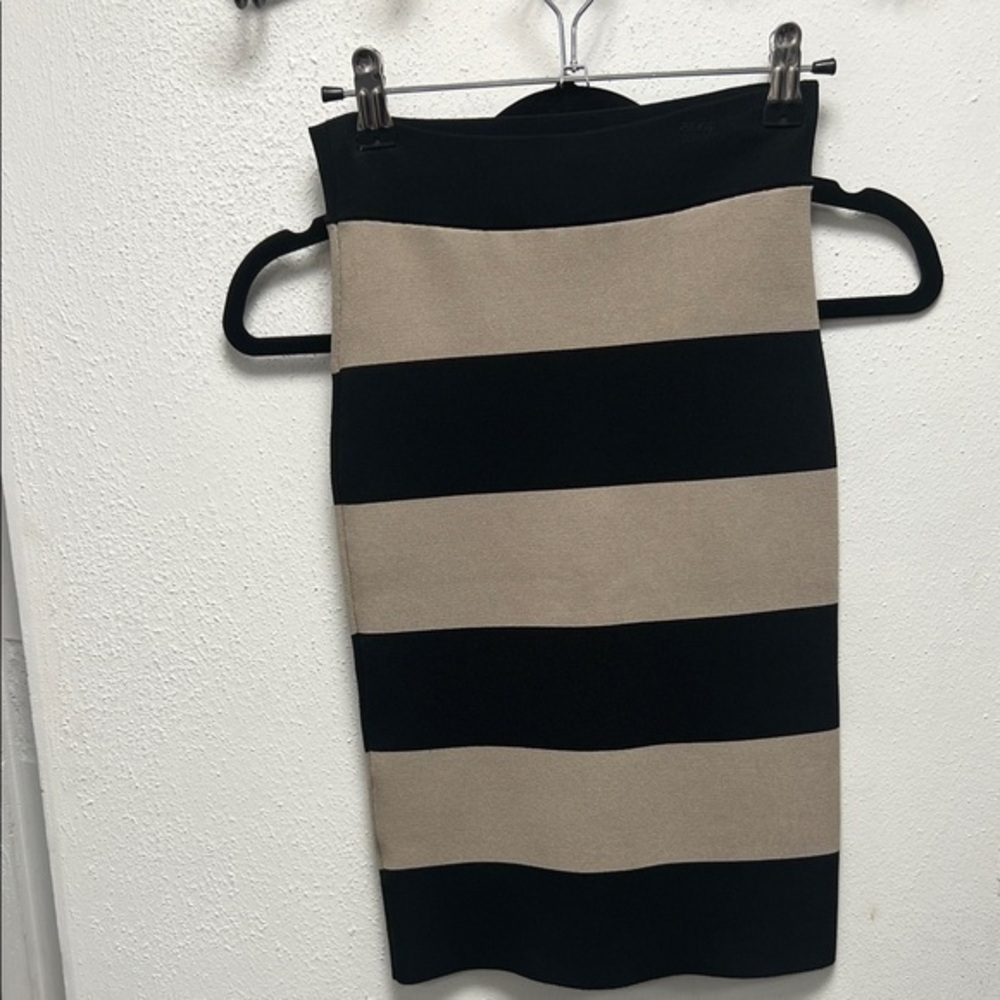 BCBGMaxAzria Black and Tan Pencil Skirt for Work